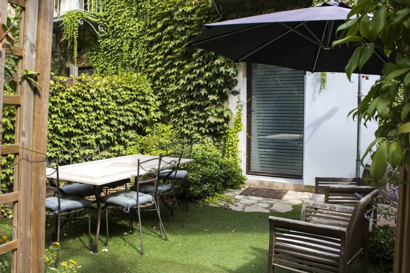 Installation d'une borne de recharge rapide pour une copropriété avec aide de l'état à Marseille